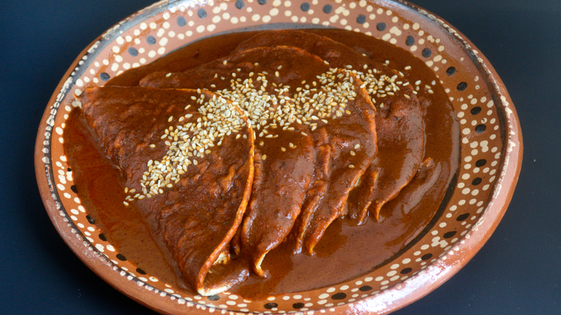 Illustration for article titled Holy molé: A beginner's guide to Mexico’s heaven-sent sauce